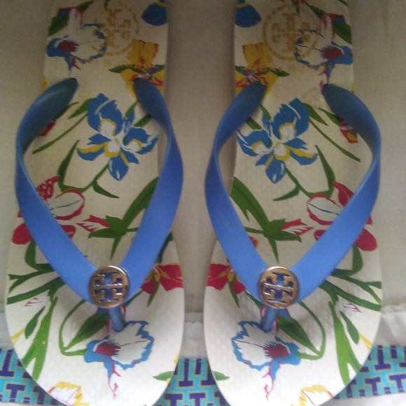 Tory Burch (Authentic) - Picture 3 of 4